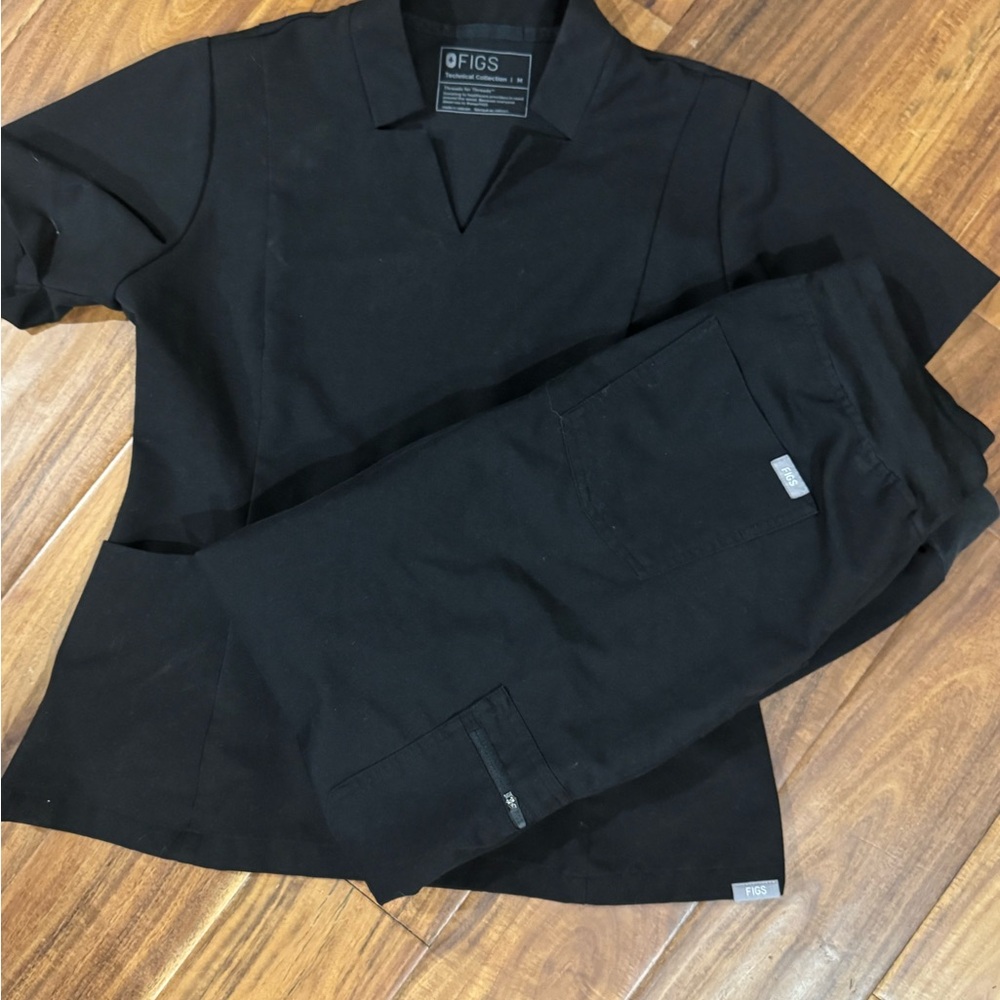 Figs Black Technical Collection scrub set - Picture 3 of 3